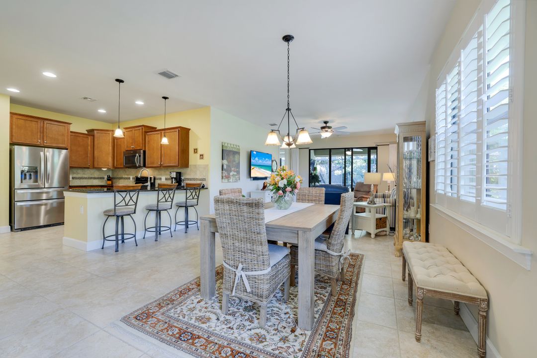 7113 Live Oak Dr, Naples, FL 34114