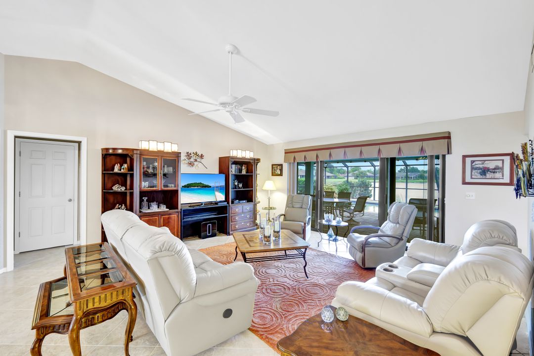 9534 Campbell Cir, Naples, FL 34109