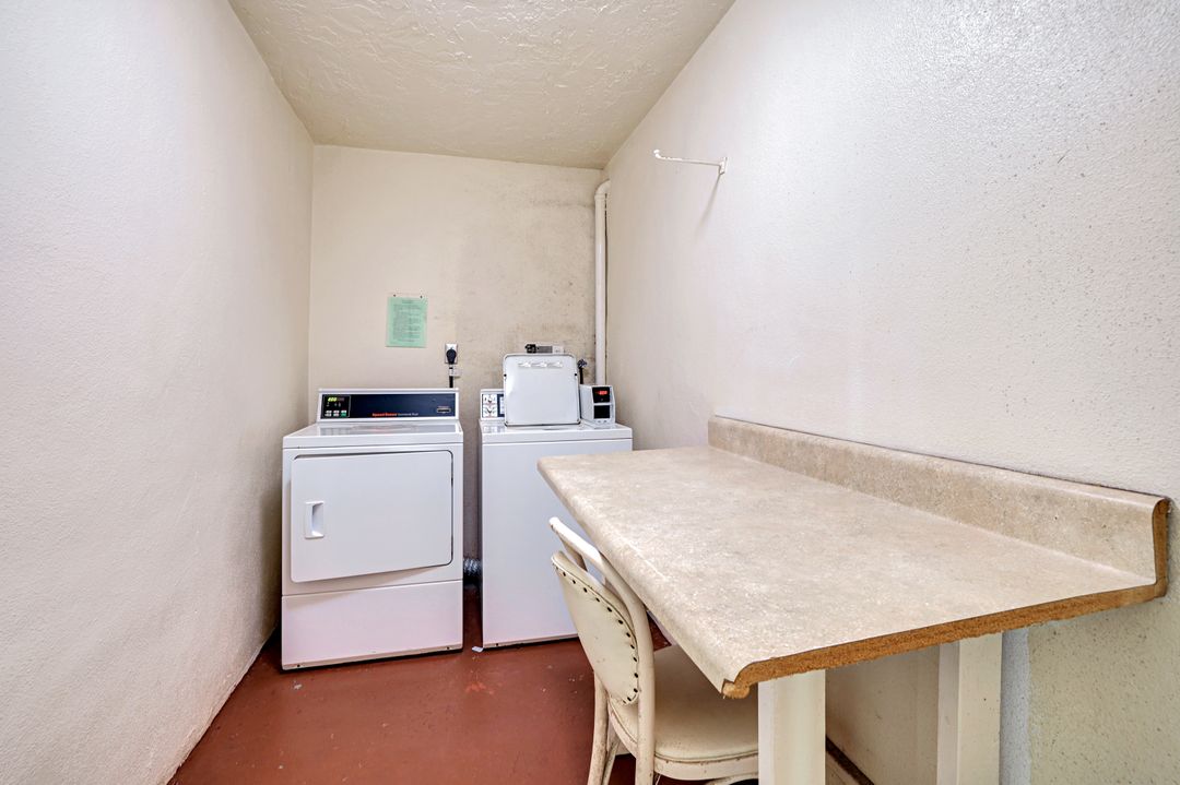 170 Turtle Lake Ct  #109, Naples, FL 34105