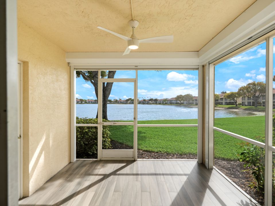 7706 Jewel Ln, Naples, FL 34109