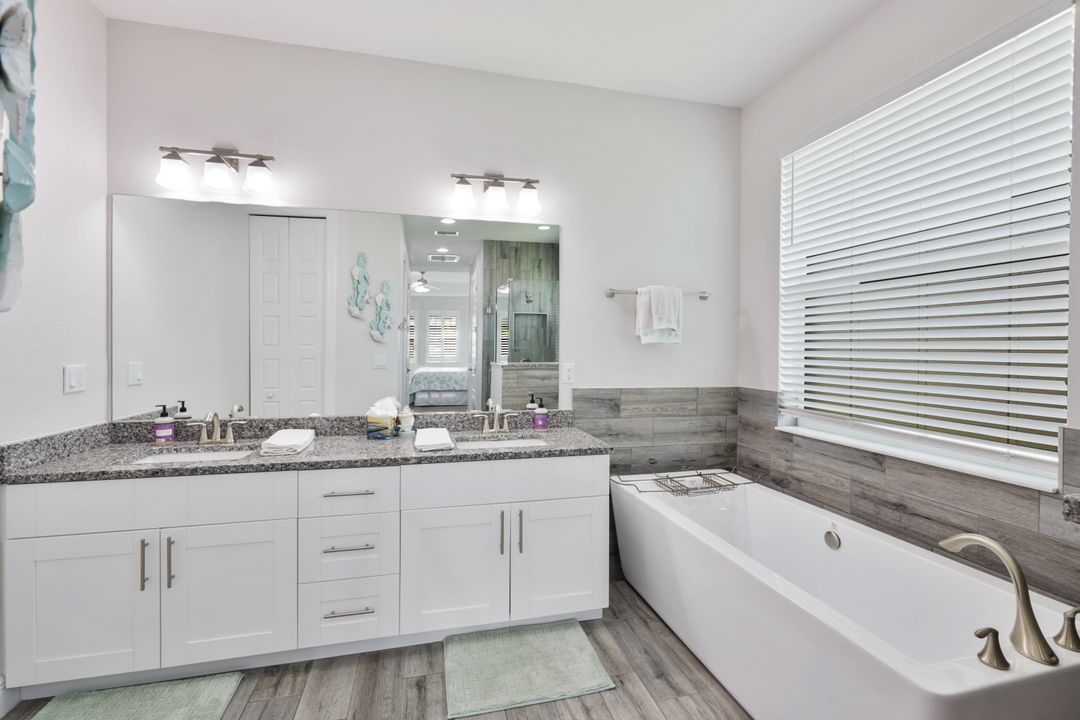4800 SW 23rd Ave, Cape Coral, FL 33914