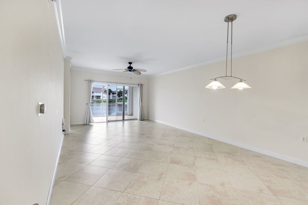 3029 Driftwood Way #3305, Naples, FL 34109