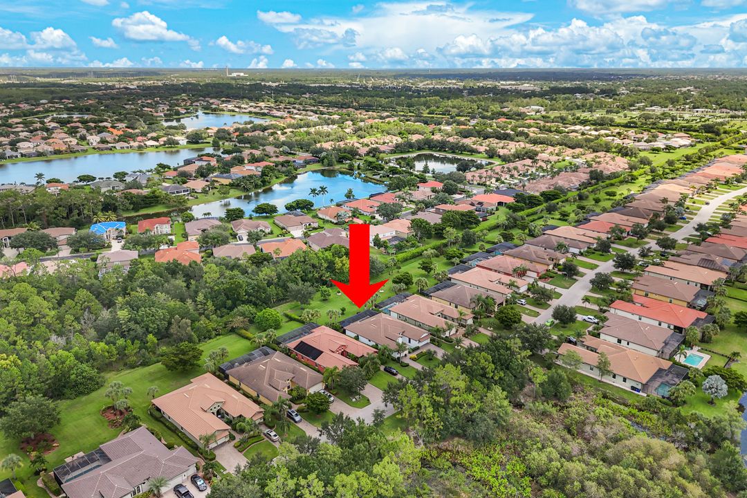 10194 Belcrest Blvd, Fort Myers, FL 33913