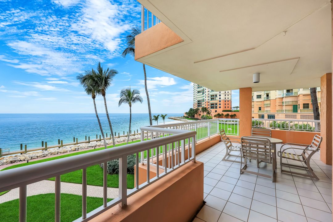 990 Cape Marco Dr  #208, Marco Island, FL 34145