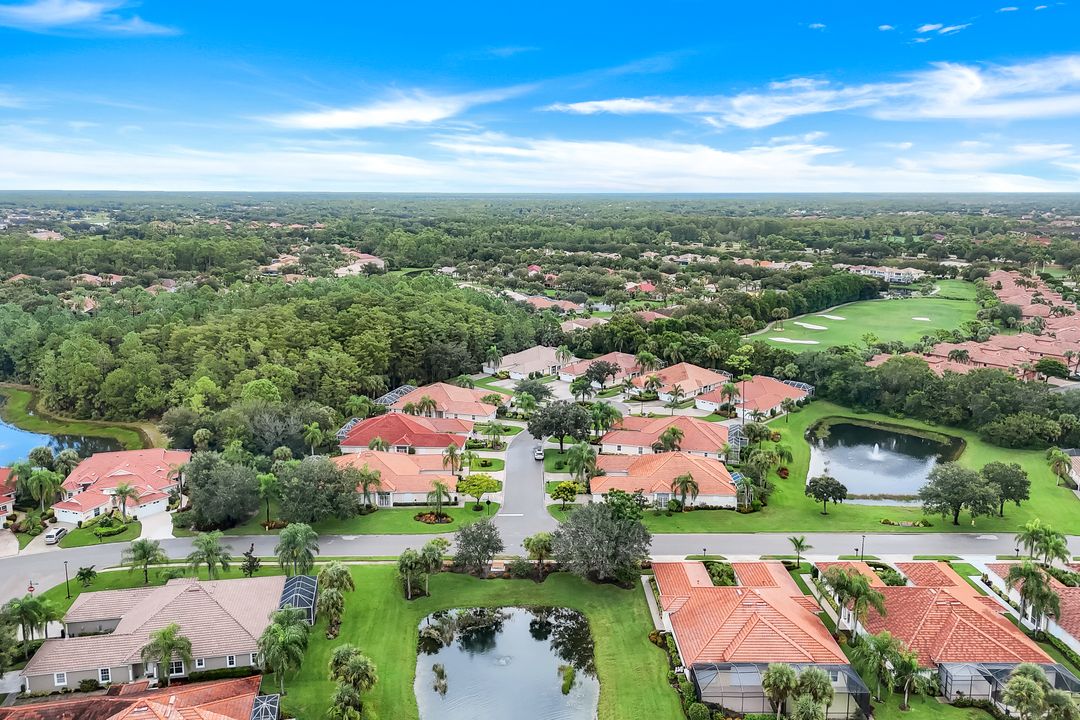 5867 Northridge Dr, Naples, FL 34110