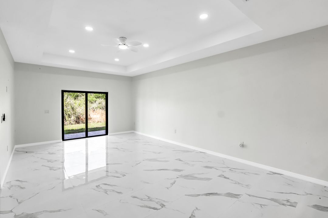 1235 Hillcrest St E, Lehigh Acres, FL 33974