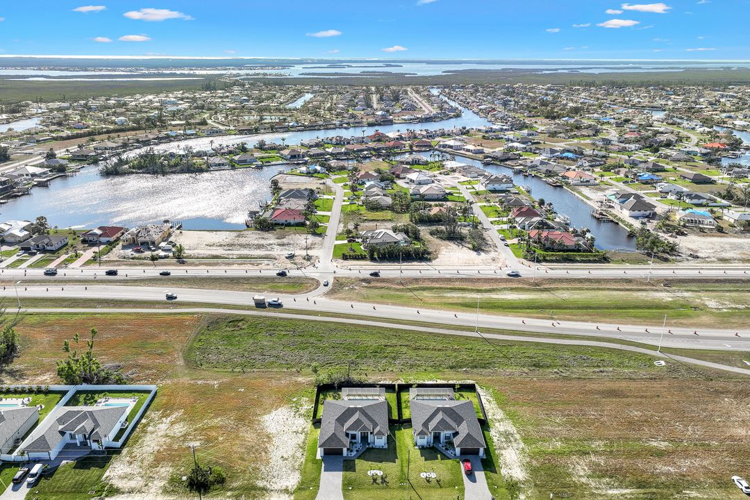 420 SW 31st Pl, Cape Coral, FL 33991