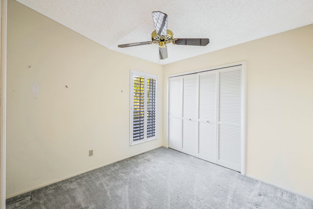 527 SE 37th St, Cape Coral, FL 33904