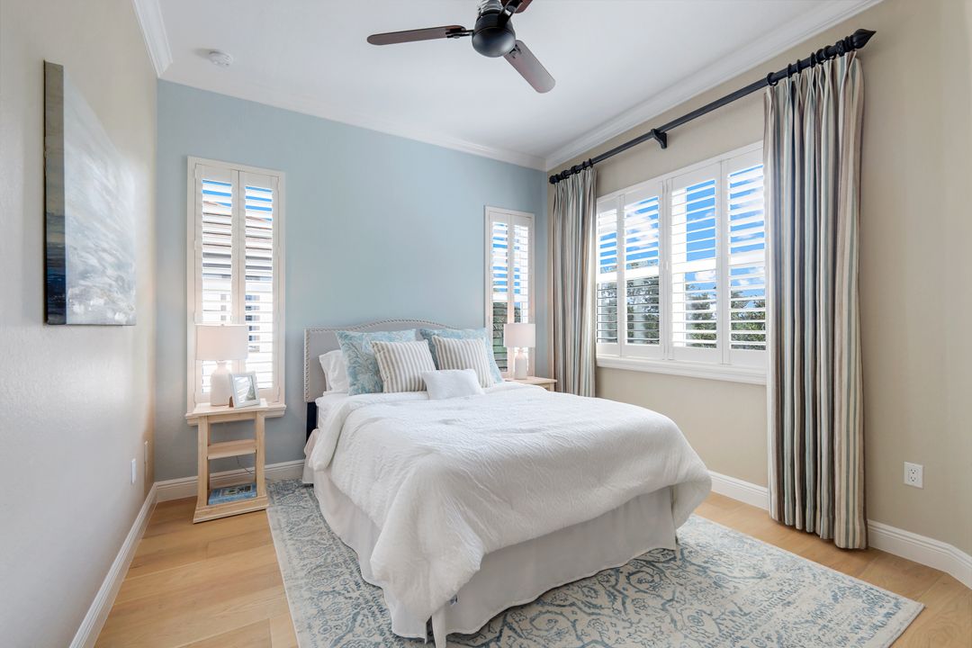 9201 Quartz Ln #201, Naples, FL 34120