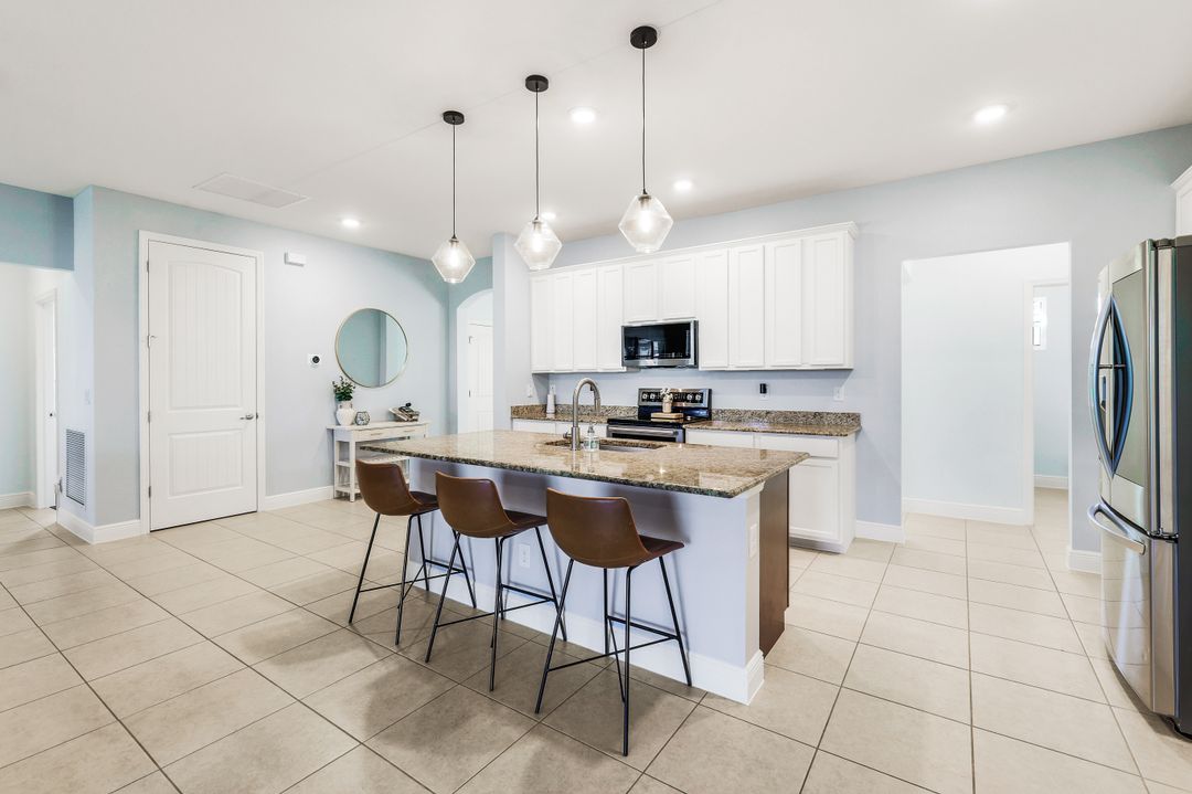 3405 NW 18th St, Cape Coral, FL 33993