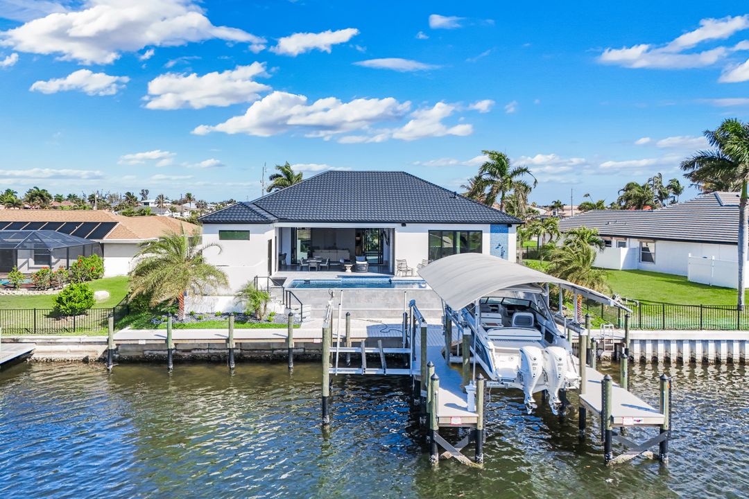 3806 NW 4th St, Cape Coral, FL 33993