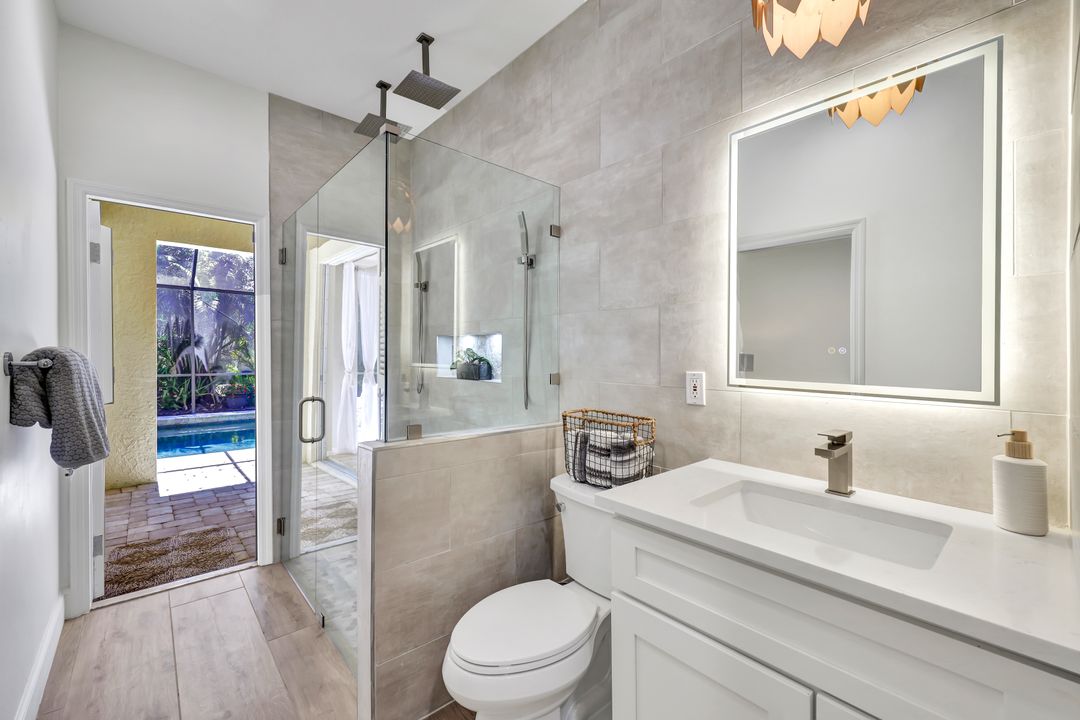 3771 Lakemont Dr, Bonita Springs, FL 34134