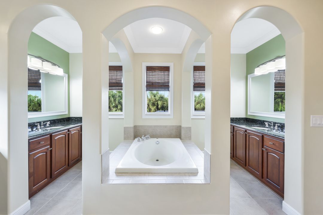 17190 Wrigley Cir, Fort Myers, FL 33908