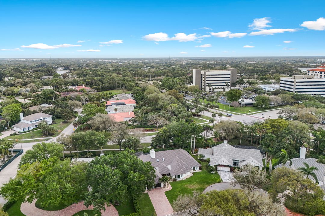 730 Bay Tree Ct, Naples, FL 34108