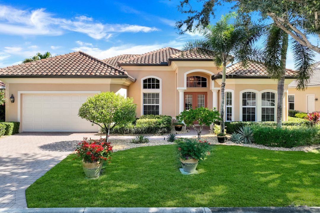 10168 Avonleigh Dr, Bonita Springs, FL 34135