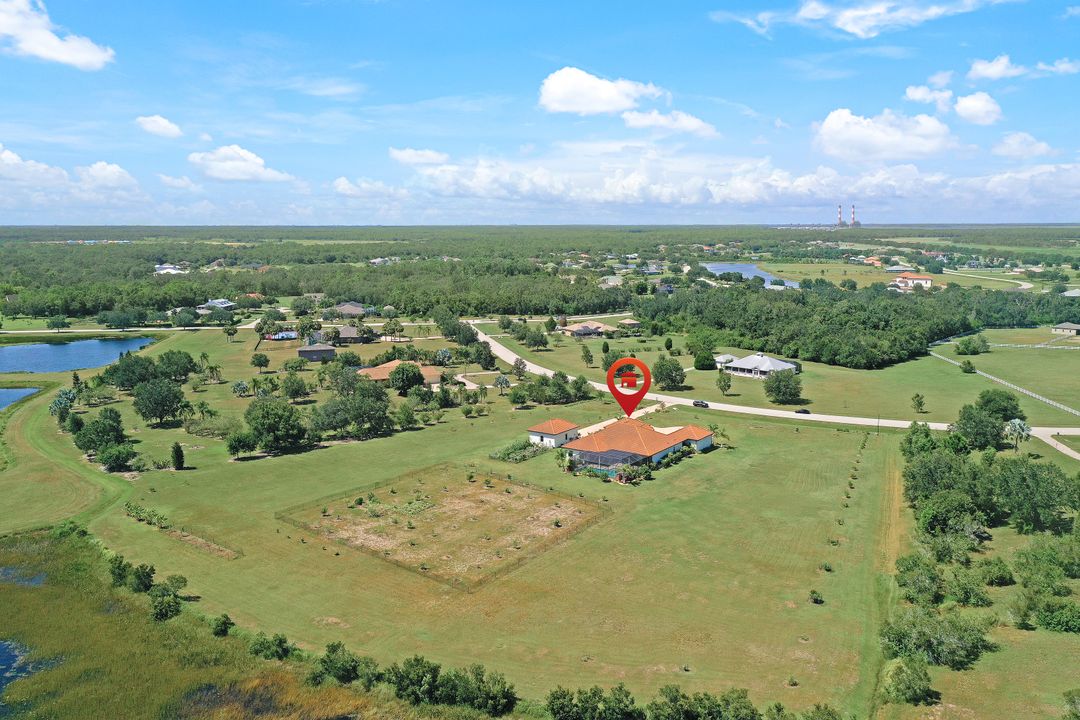 18015 Coyote Creek Ct, Parrish, FL 34219