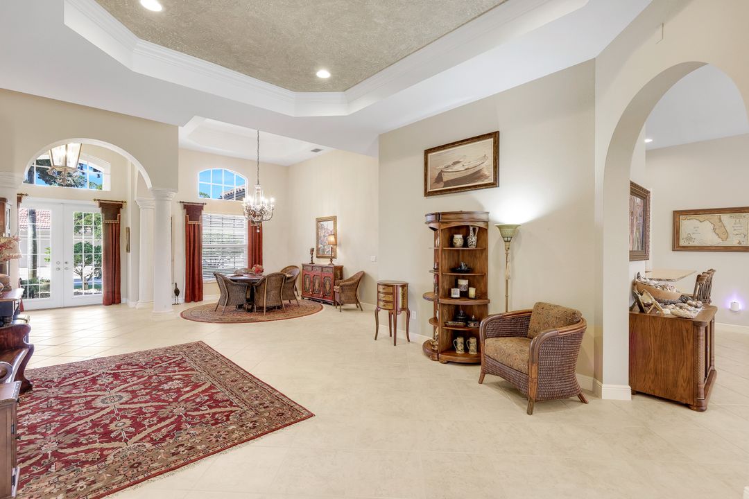 10168 Avonleigh Dr, Bonita Springs, FL 34135