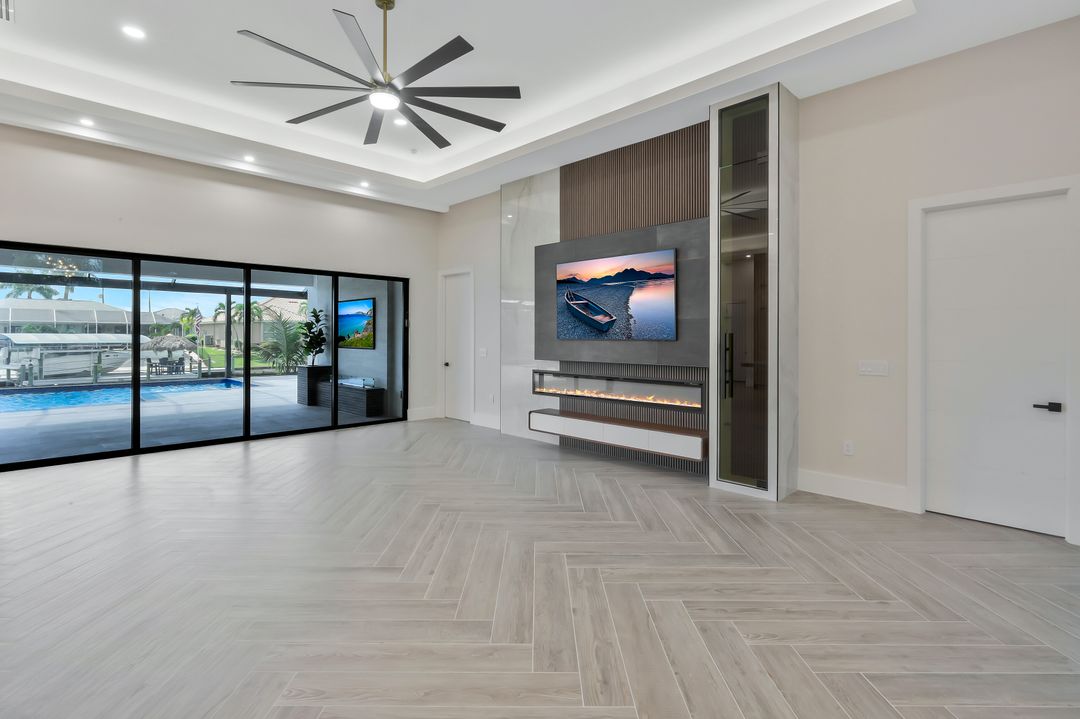 2826 SW 37th Terrace, Cape Coral, FL 33914