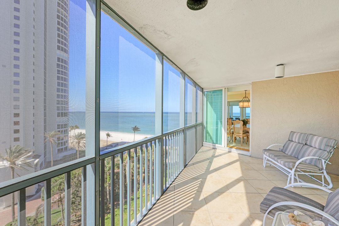 4651 Gulf Shore Blvd N #701, Naples, FL 34103