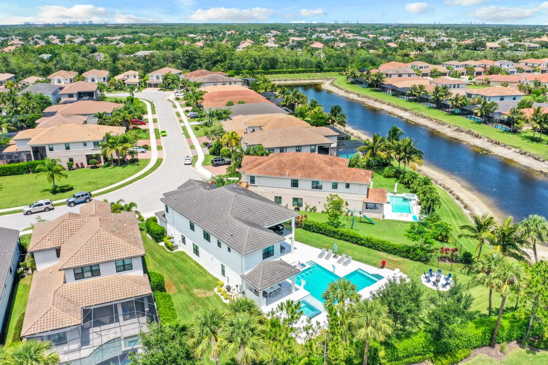 4138 Aspen Chase Dr, Naples, FL 34119