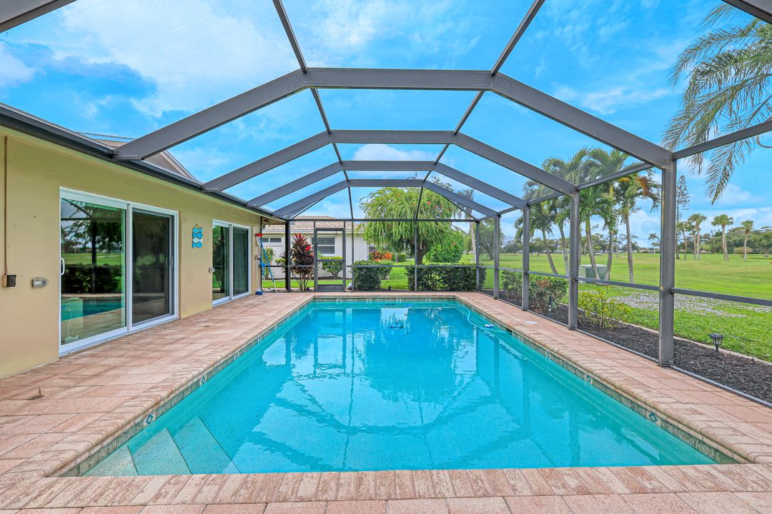 1515 Tredegar Dr, Fort Myers, FL 33919