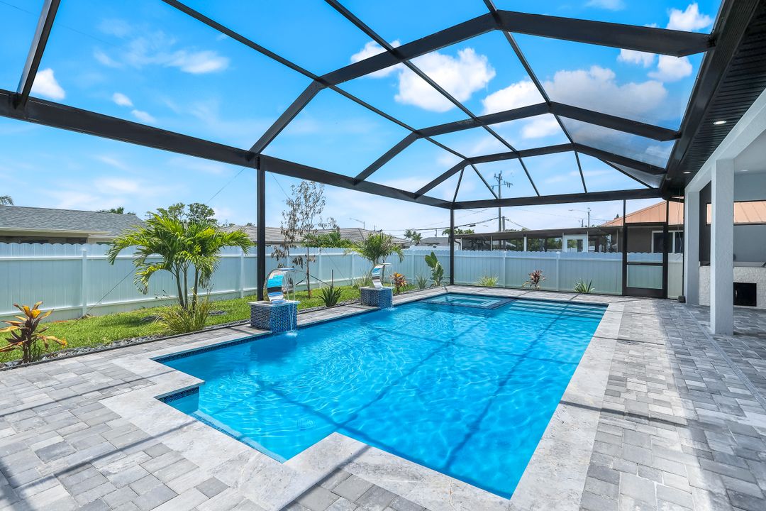 405 Mohawk Pkwy, Cape Coral, FL 33914