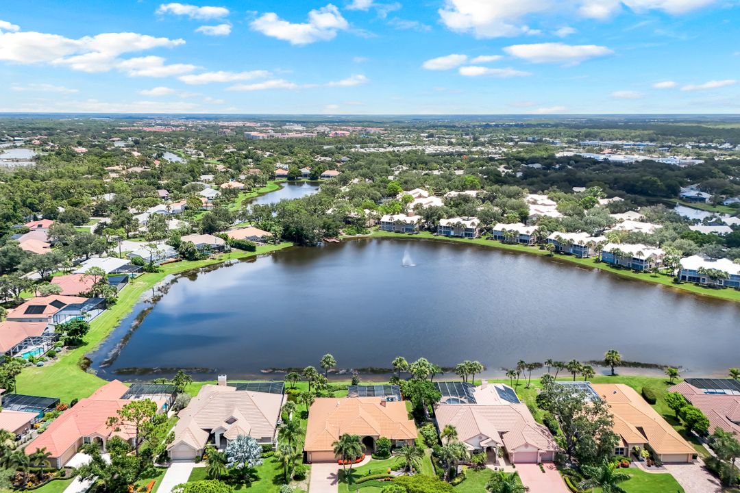 3760 Lakemont Dr, Bonita Springs, FL 34134