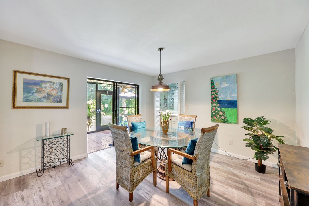 120 Pinebrook Dr, Fort Myers, FL 33907