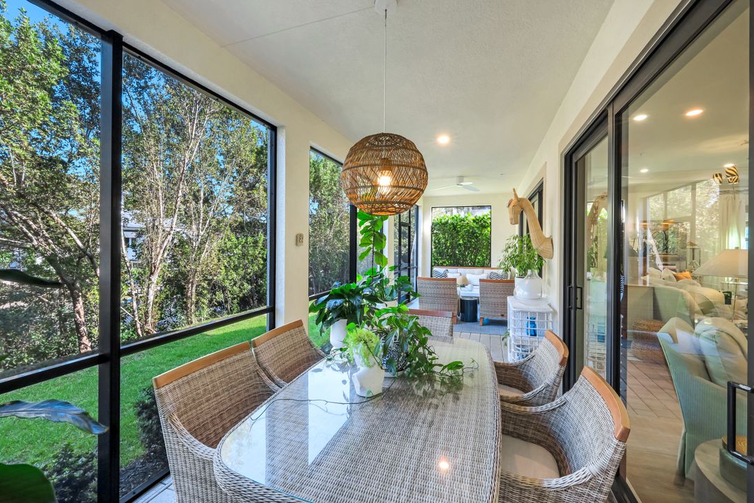 2472 Breakwater Wy #11-102, Naples, FL 34112