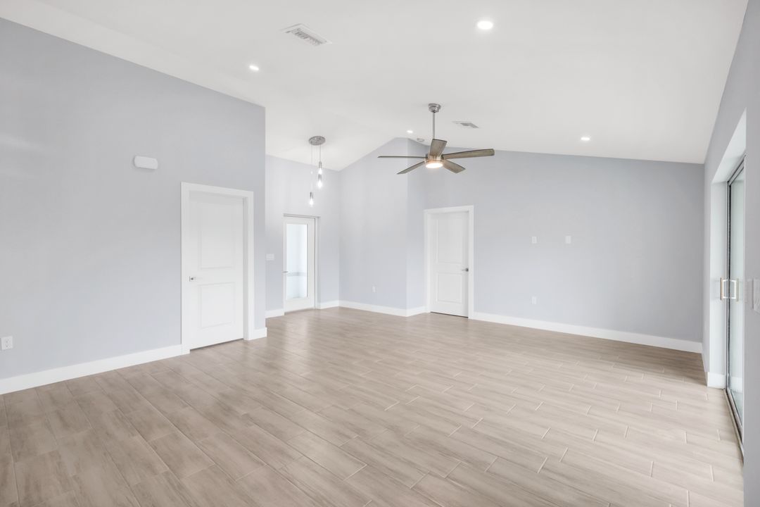 2018 NE 33rd Ln, Cape Coral, FL 33909