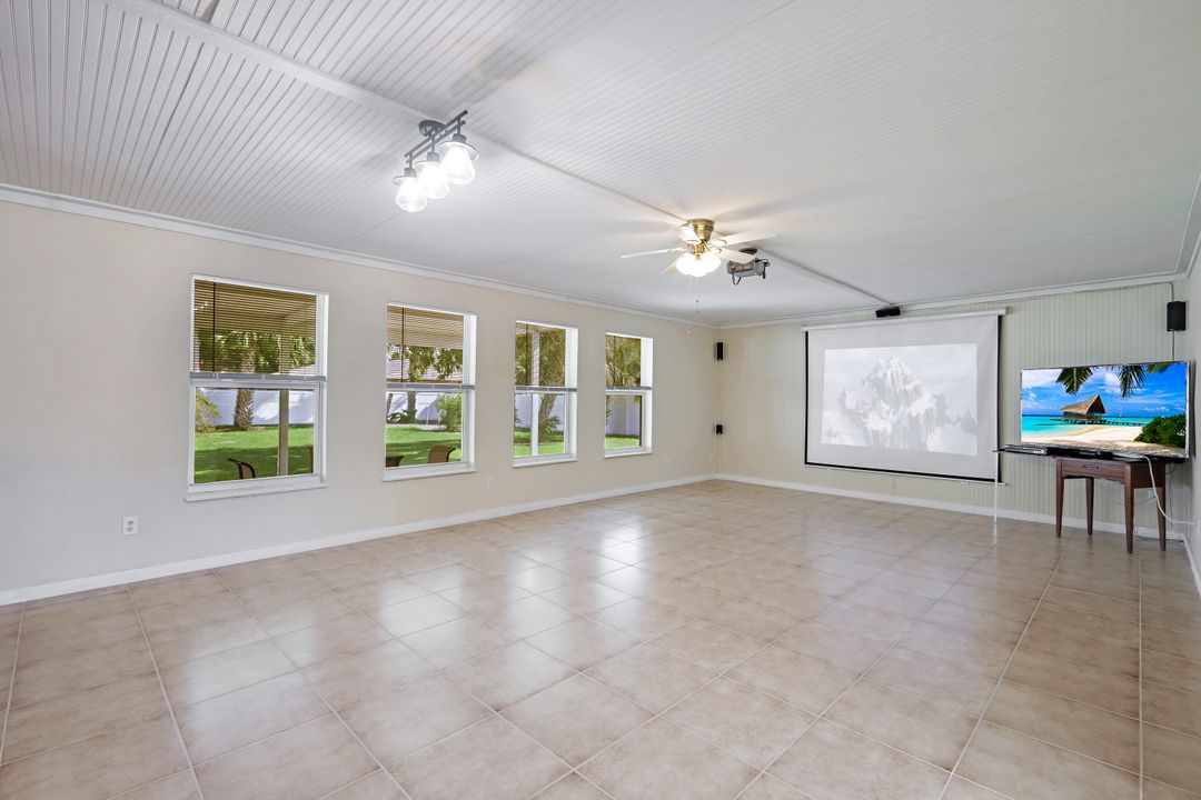 1411 Argyle Dr, Fort Myers, FL 33919