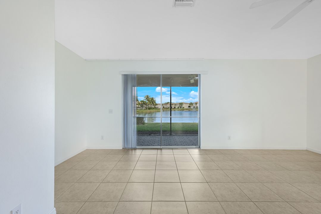 3827 Clearbrook Ln, Fort Myers, FL 33966