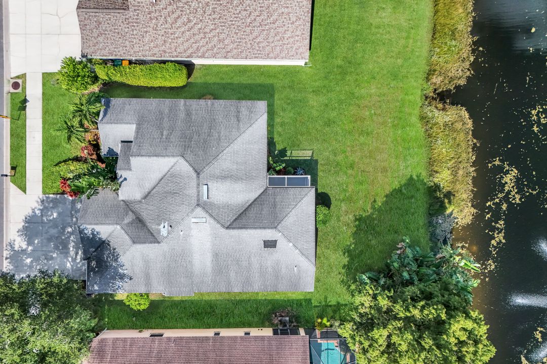 196 Skipping Stone Ln, Naples, FL 34119