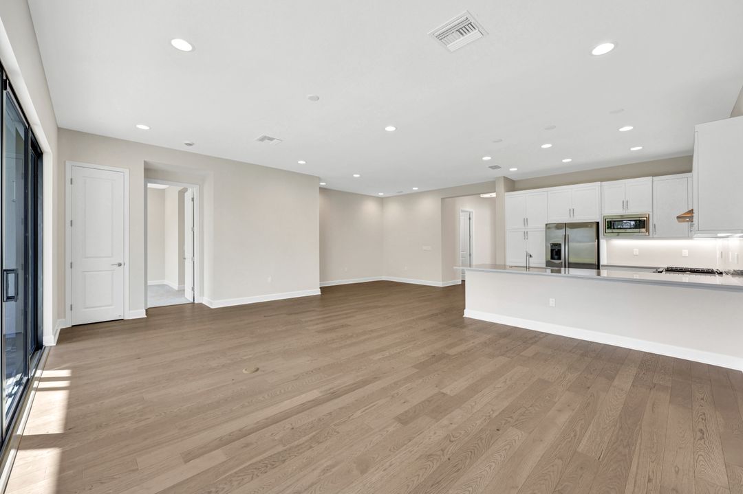 20738 Fair Oak Ln, Estero, FL 33928