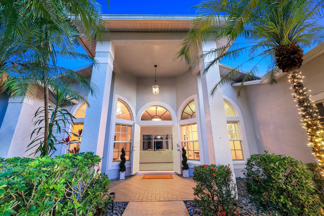 778 95th Ave N, Naples, FL 34108