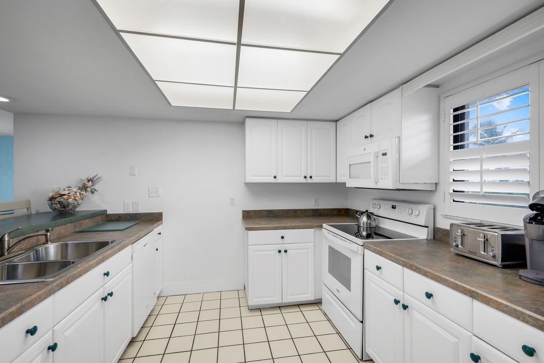 1401 Middle Gulf Dr #T 401, Sanibel, FL 33957