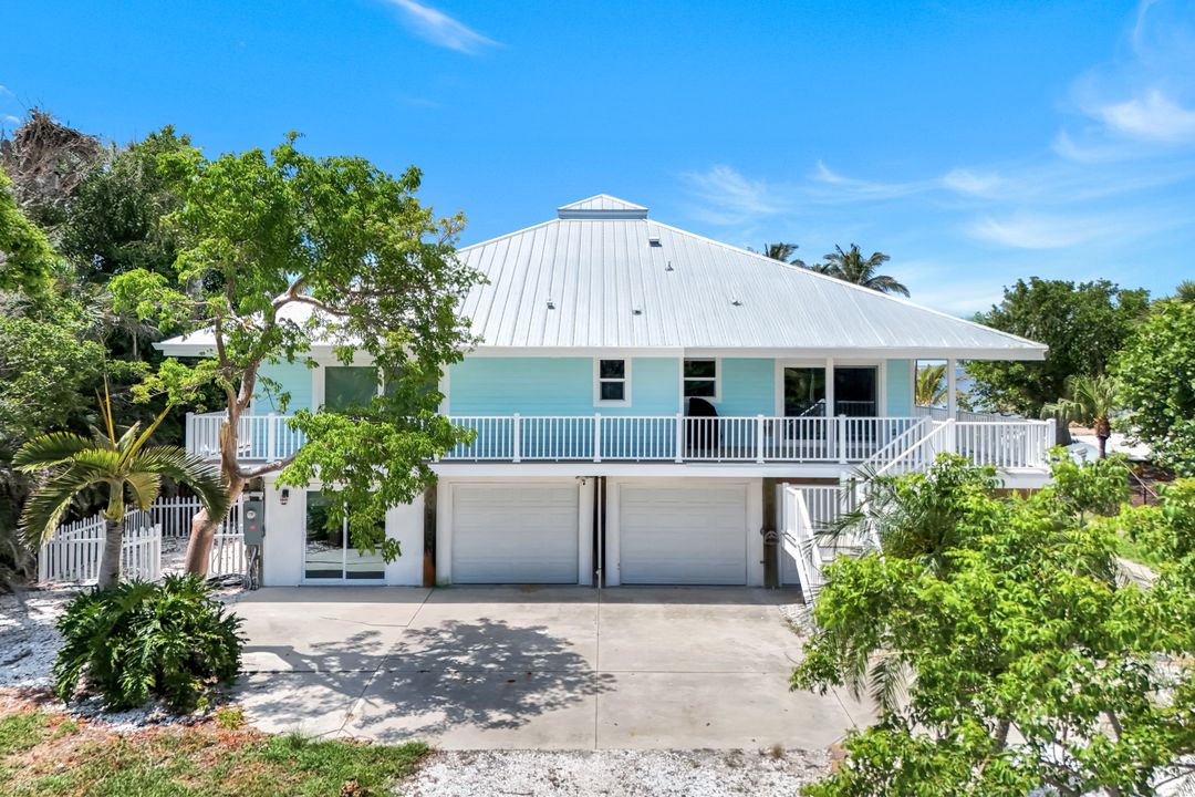 8335 Main St, Bokeelia, FL 33922