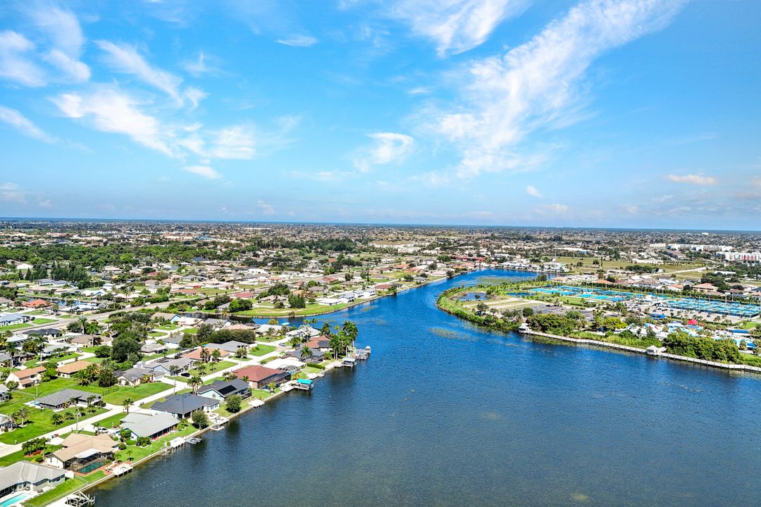 809 SW 2nd Ave, Cape Coral, FL 33991