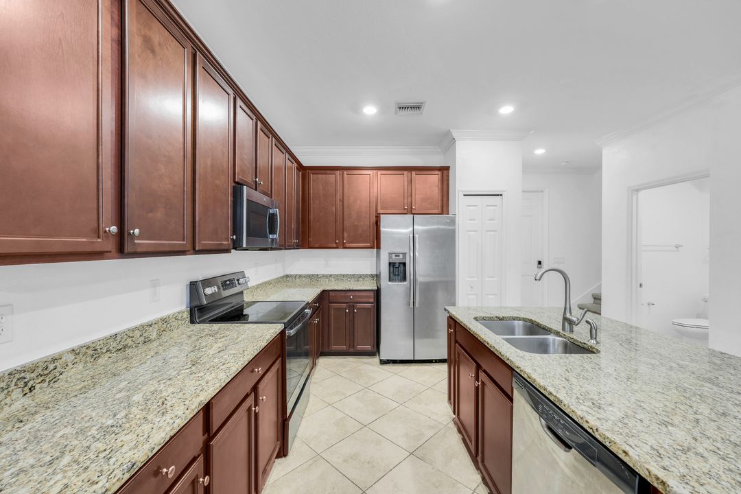 10171 Tin Maple Dr #95, Estero, FL 33928