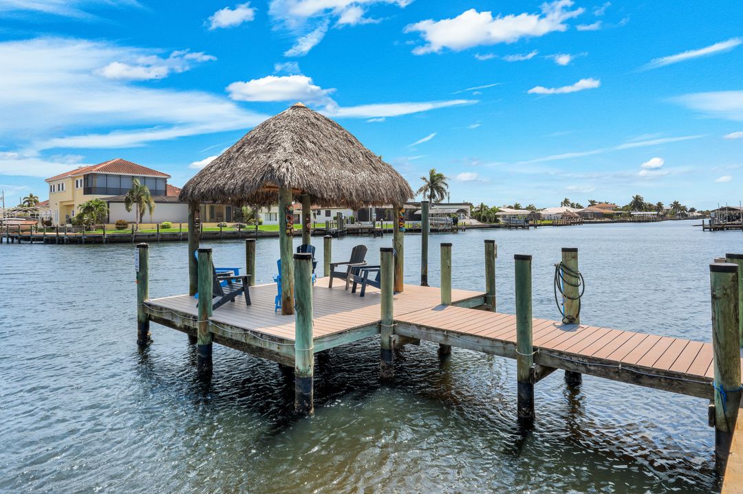 101 SW 50th St, Cape Coral, FL 33914