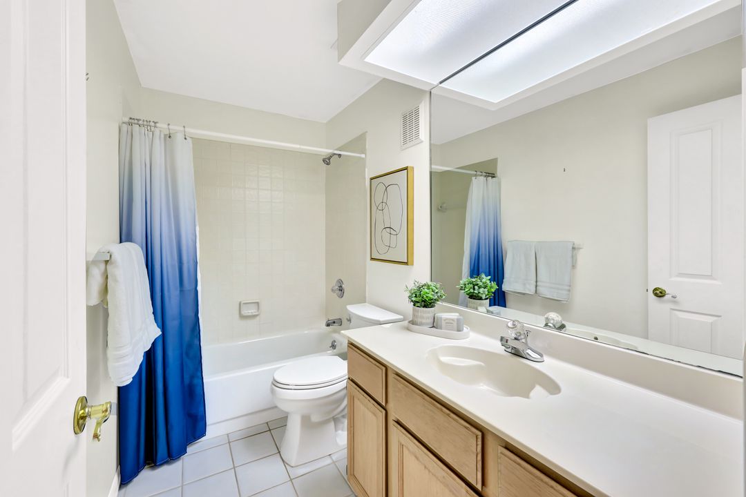 2811 Aintree Ln  #E204, Naples, FL 34112