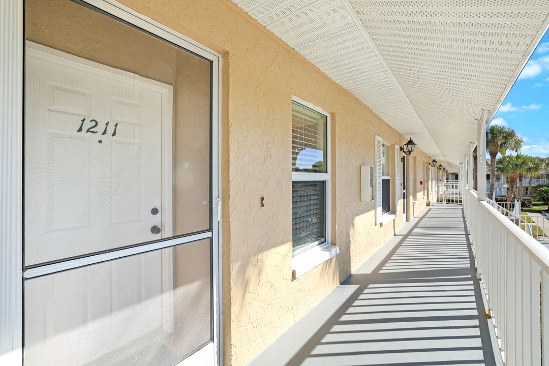 1325 Mainsail Dr #1211, Naples, FL 34114