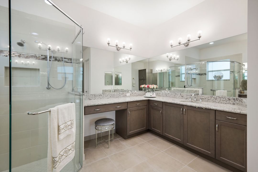 28604 Moraga Ln, Bonita Springs, FL 34135