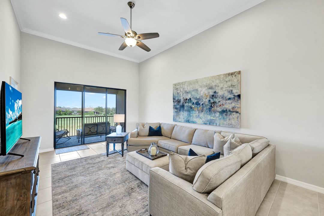 9389 Pocida Ct #203, Naples, FL 34119