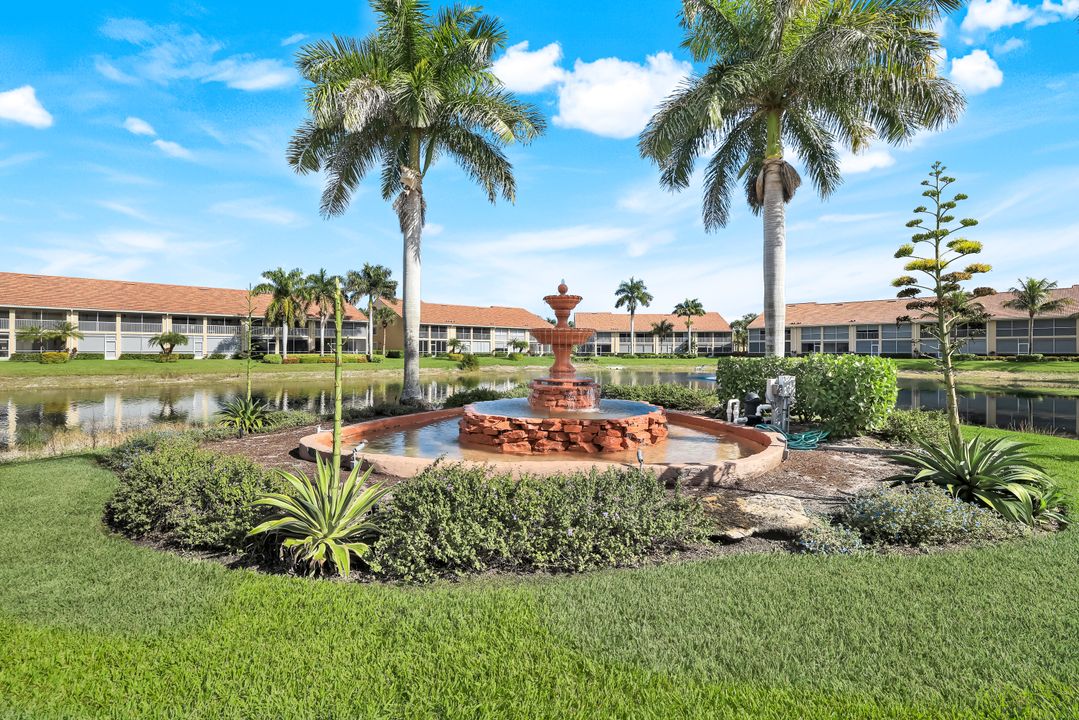 2373 Hidden Lake Ct #10, Naples, FL 34112