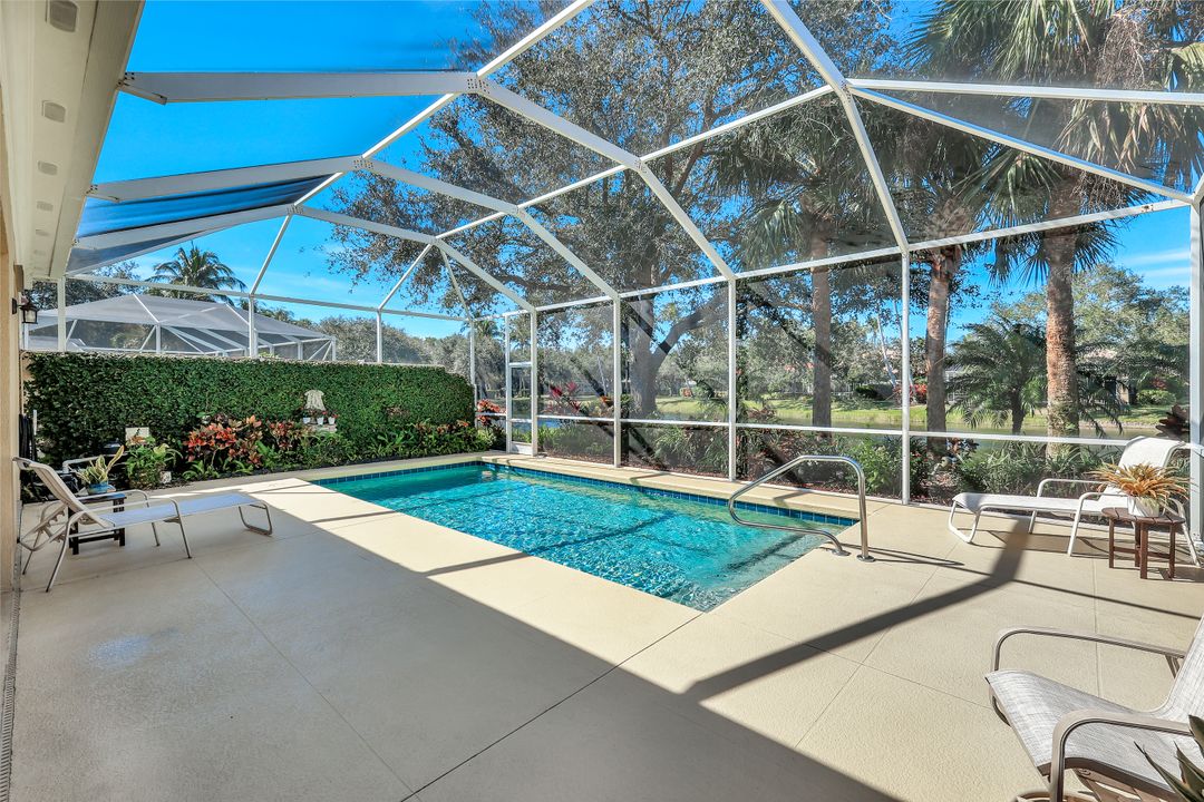 2914 Gilford Way, Naples, FL 34119