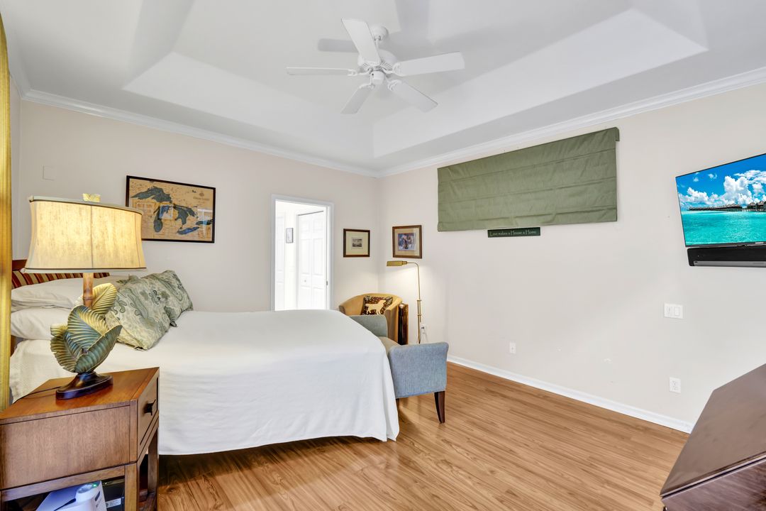 4383 Pomarine Ct, Naples, FL 34119