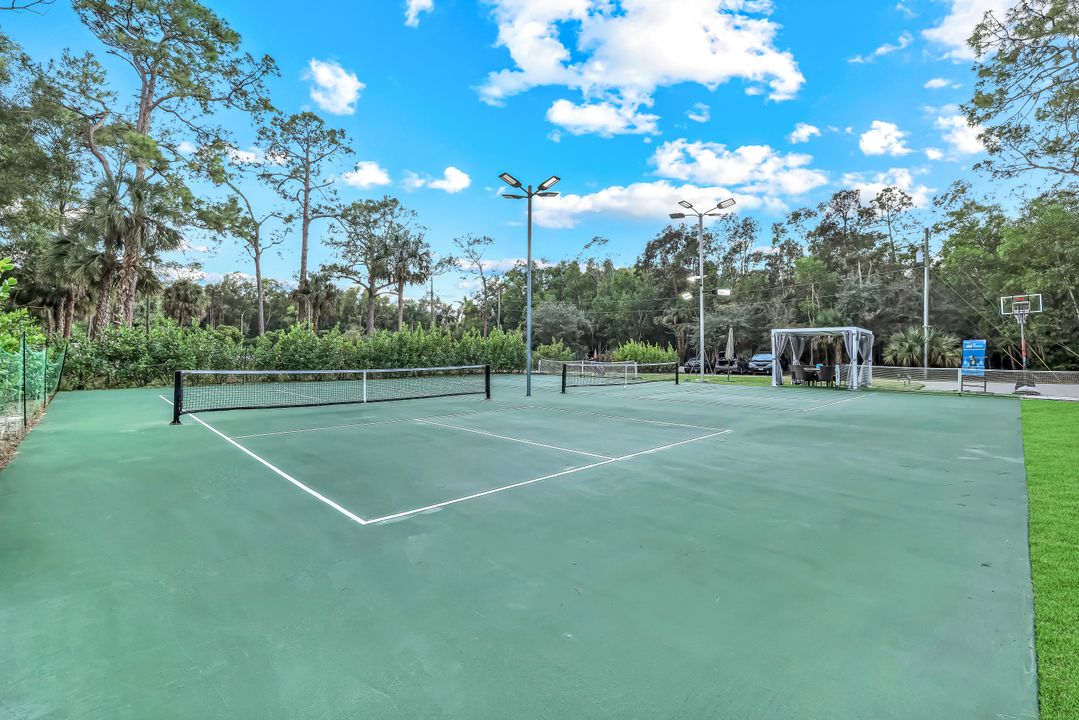 6641 Golden Gate Pkwy, Naples, FL 34105