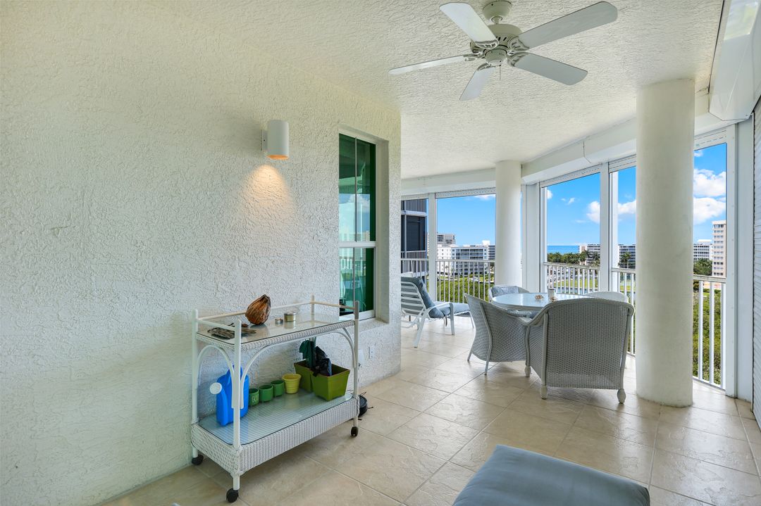 315 Dunes Blvd #707, Naples, FL 34110