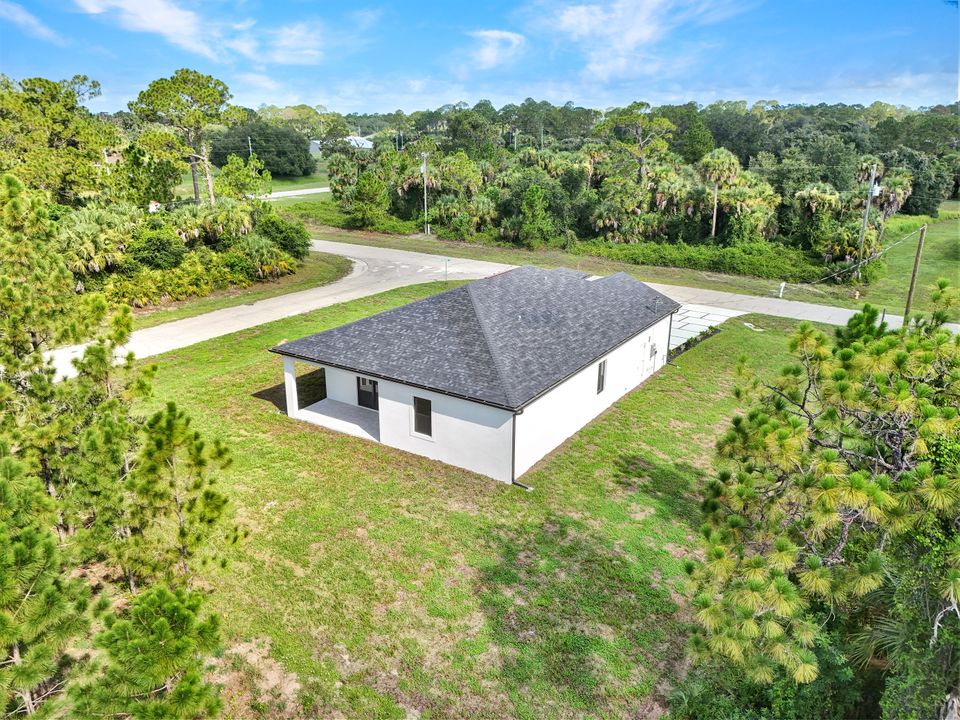5085 NE Tradewinds Cir, LaBelle, FL 33935